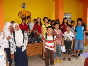 SUARA SURABAYA FM FIELD TRIP